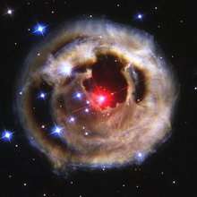 La supergigante rossa V838 Monocerotis vista da Hubble
