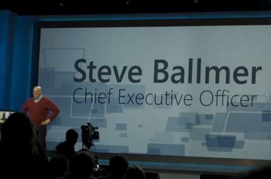 Steve Ballmer sul palco al CES 2010