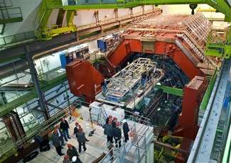 Una ripresa durante la costruzione del LHC