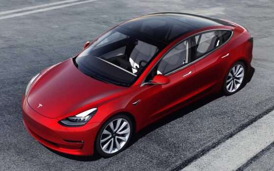 Cina: le Tesla rimangano fuori dalle aree militari