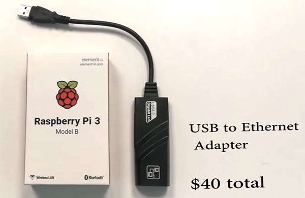 Tutto ciò che serve per l'attacco: una scheda Raspberry Pi 3 e un adattatore USB-Ethernet