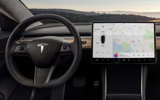 Consumer Reports boccia la sicurezza Tesla