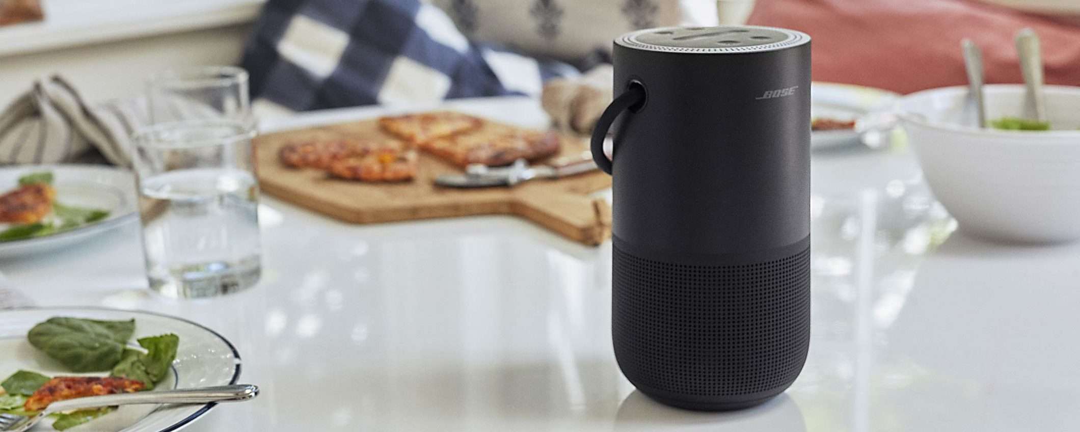 Lo speaker di Bose con Alexa e Assistente Google