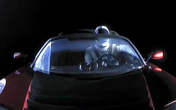 Un giro intorno al Sole per Starman e la sua Tesla