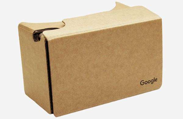 Uno dei visori Google Cardboard, in cartone