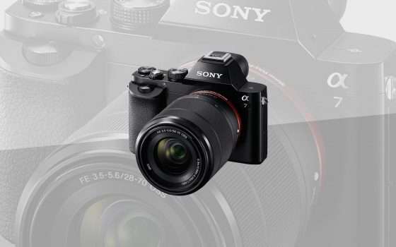 Black Friday: Sony Alpha 7K con 28-70 in offerta