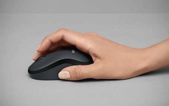 Un mouse wireless ultra silenzioso per ogni occasione: Logitech M220 al 50%