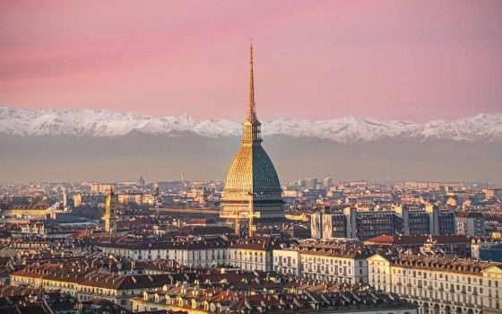 Visa: Torino viaggia contactless