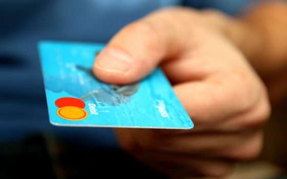 Pagamenti contactless, la soglia aumenta