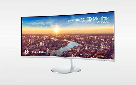 Samsung Monitor, ultra in dimensioni e sconto