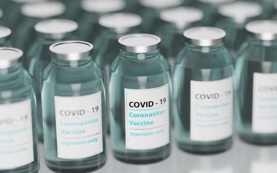 Blockchain per monitorare i vaccini di COVID-19