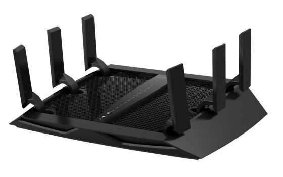 Router Netgear tri-band 3200Mbps al minimo storico