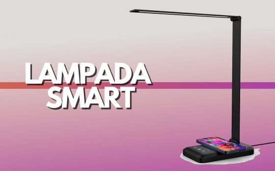 Lampada smart: illumina e ricarica lo smartphone (coupon)