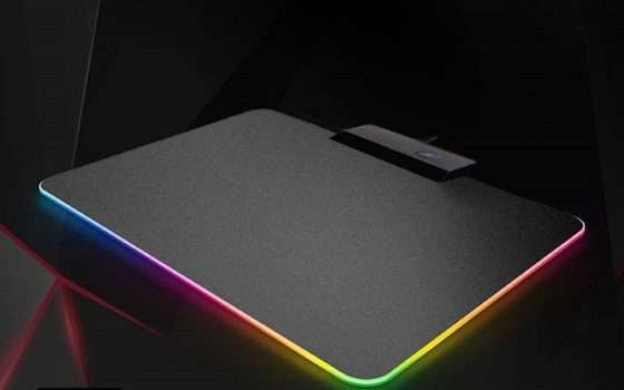 Tappetino RGB per mouse e tastiera a soli 11€ su Amazon!