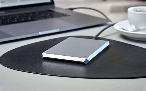 Hard disk esterno da 2 TB LaCie a un prezzo BOMBA: solo 59€