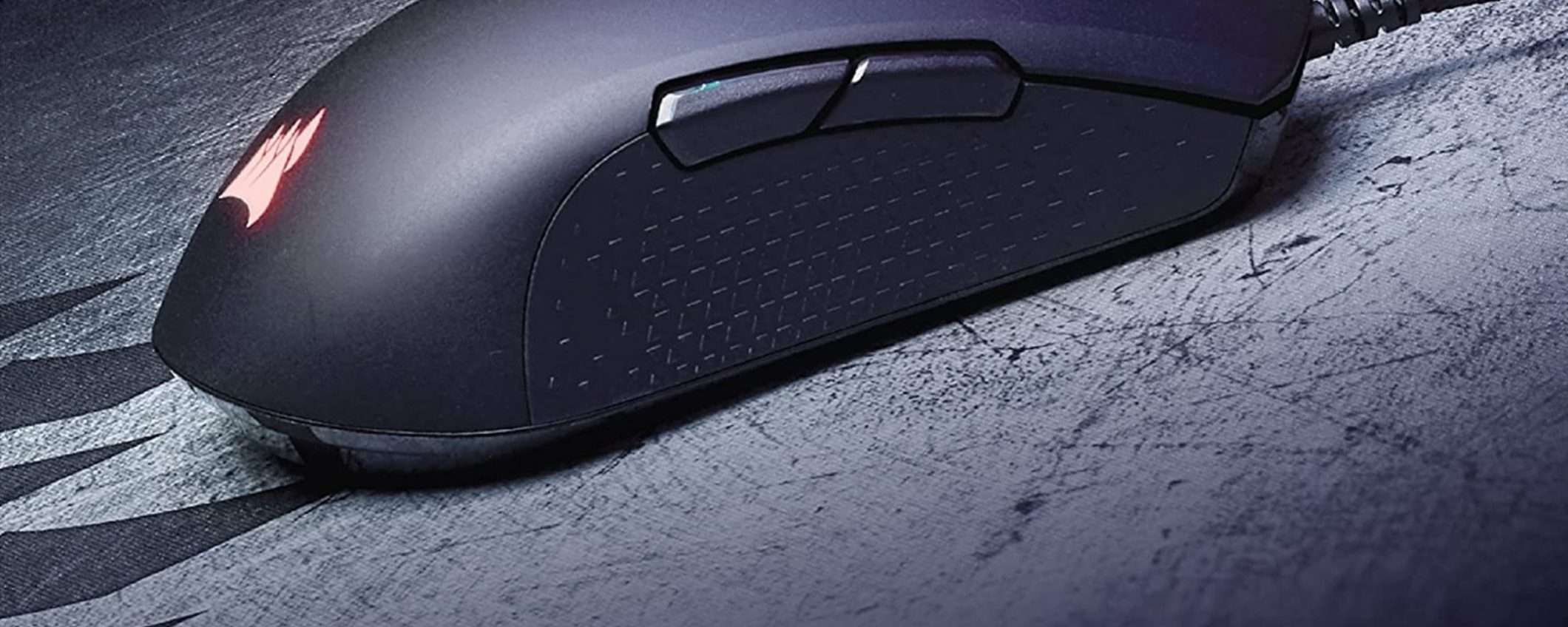 Gioca ai massimi livelli con il mouse Corsair M55 RGB scontato del 40%