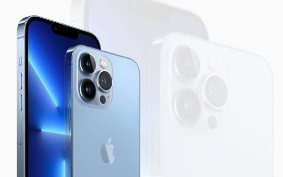 La variante Blu di iPhone 13 mini già in sconto su eBay