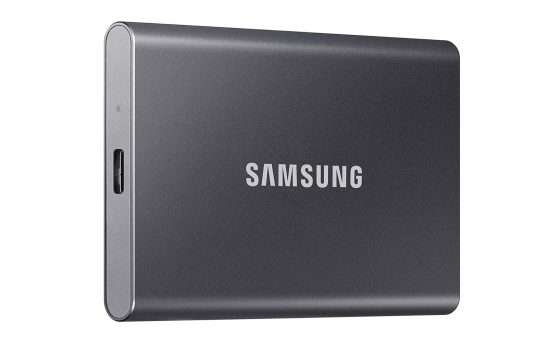 SSD portatile Samsung T7 2TB al minimo storico: un vero affare