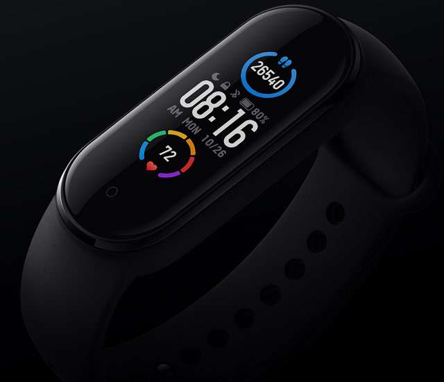 Il fitness tracker Xiaomi Mi Smart Band 5