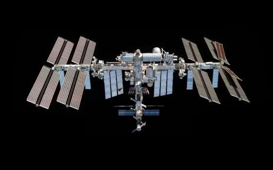 ISS: fotografati gli astronauti nella passeggiata spaziale