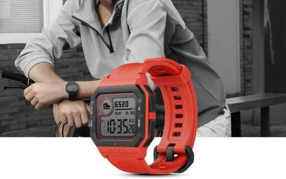 Amazfit Neo: lo smartwatch vintage dal cuore hi-tech a soli 20 euro