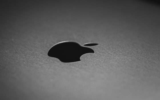 Apple: in cantiere un ibrido pieghevole e touch