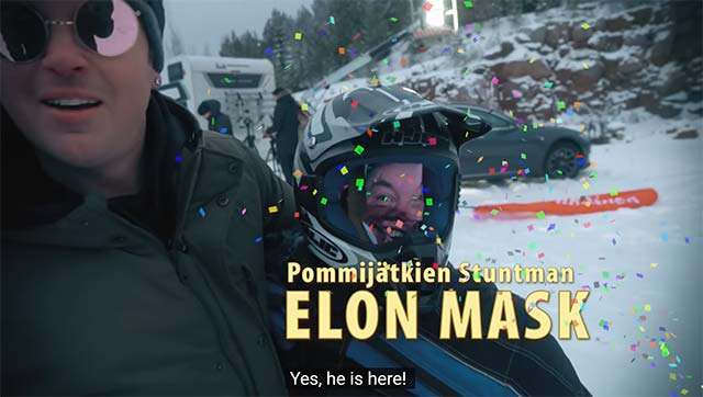 Il pupazzo di Elon Mask, fatto esplodere insieme alla Tesla Model S
