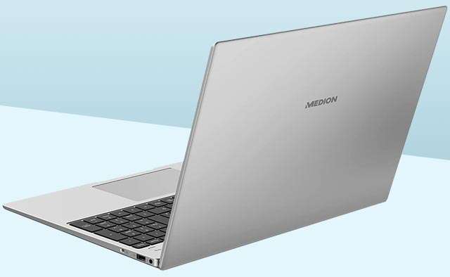 Il laptop Medion E16401 con Intel Core i5-1135G7