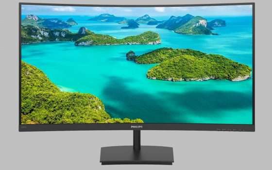 Philips 241E1SC: il monitor adatto a tutto, a meno di 130 euro