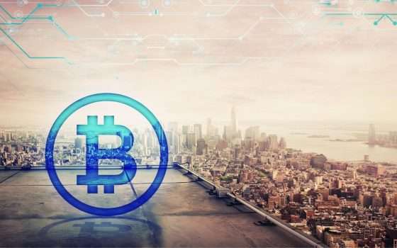 Bitcoin scende ma gli analisti si aspettano un impulso al rialzo