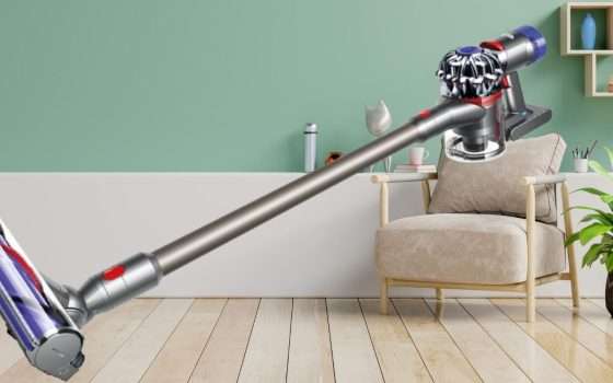 Dyson V8: il miglior aspirapolvere SENZA FILI con prezzo SHOCK (eBay)