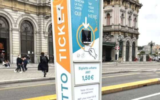 Genova, il biglietto del bus è contactless con VISA