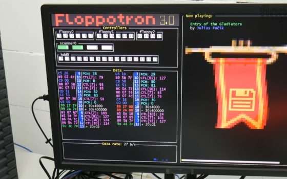 Floppotron 3.0: musica con floppy, dischi e scanner