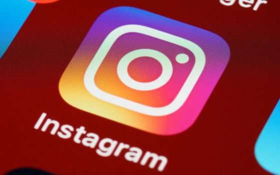 Instagram a breve permetterà download dei Reels