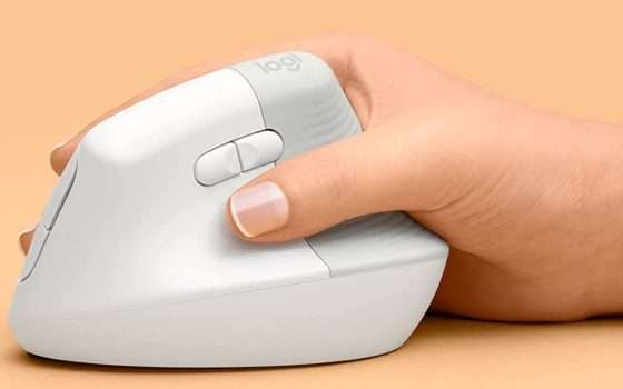 Questo mouse verticale Logitech lo paghi al minimo storico su Amazon