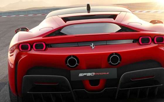 Auto elettriche nel futuro di Ferrari: la strategia