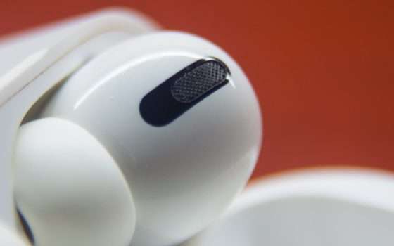 Apple: AirPods Pro 2 con USB-C e altre novità