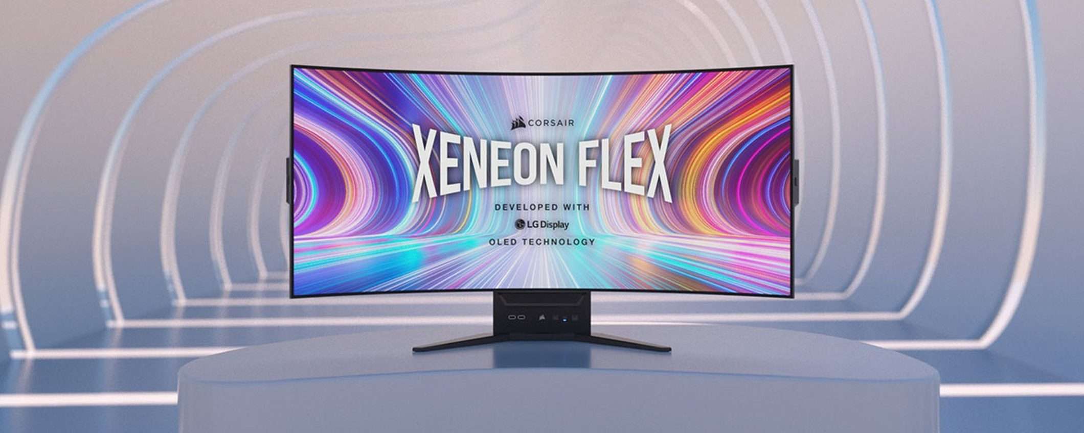 Corsair Xeneon Flex: monitor con pannello curvabile