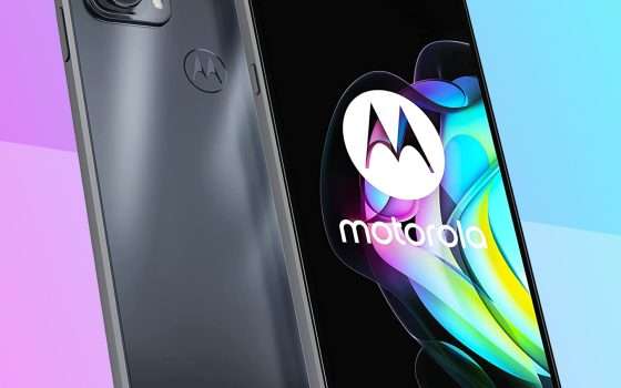 Smartphone a -48%: l'occasione Motorola Edge 20