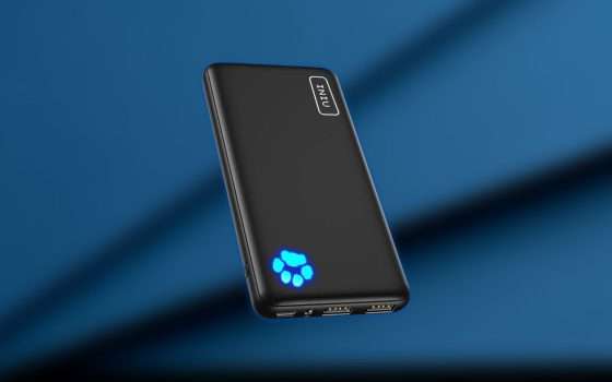 Powerbank 10000mAh super SOTTILE e LEGGERO: solo 10€ su Amazon (-80%)