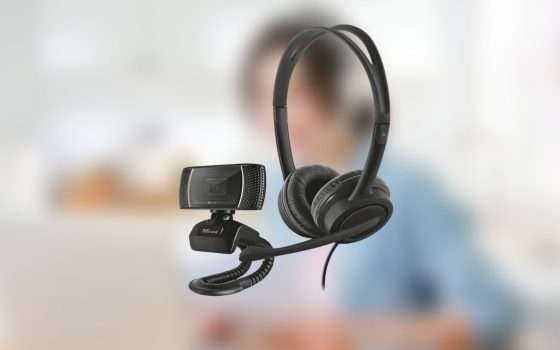 Set Trust con Webcam e Cuffie: solo 15 euro su Amazon (-73%)