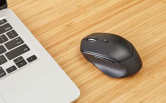 Mouse wireless con 6 pulsanti in offerta a meno di 9 euro