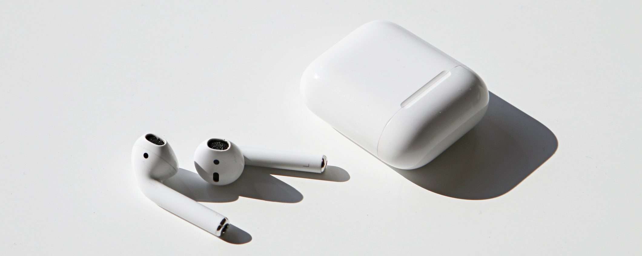 AirPods: Apple aveva pensato a cinque colori diversi