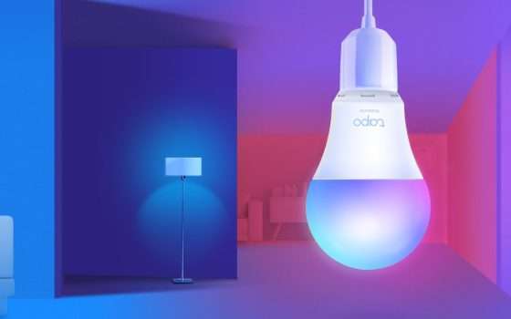 La lampadina LED Wi-Fi più venduta su Amazon è in forte sconto