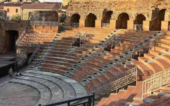 Musk vs Zuckerberg al Teatro Romano di Benevento? (update)