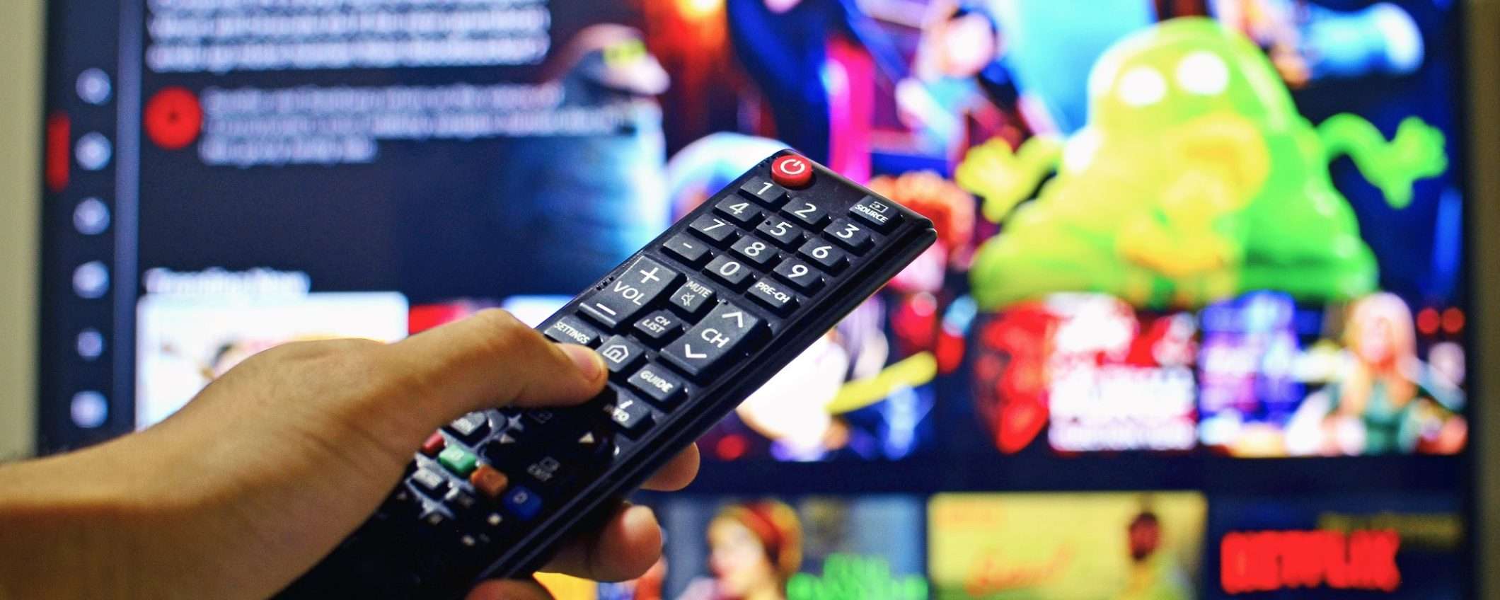 Netflix a prezzo scontato: la soluzione giusta è l'offerta di Sky