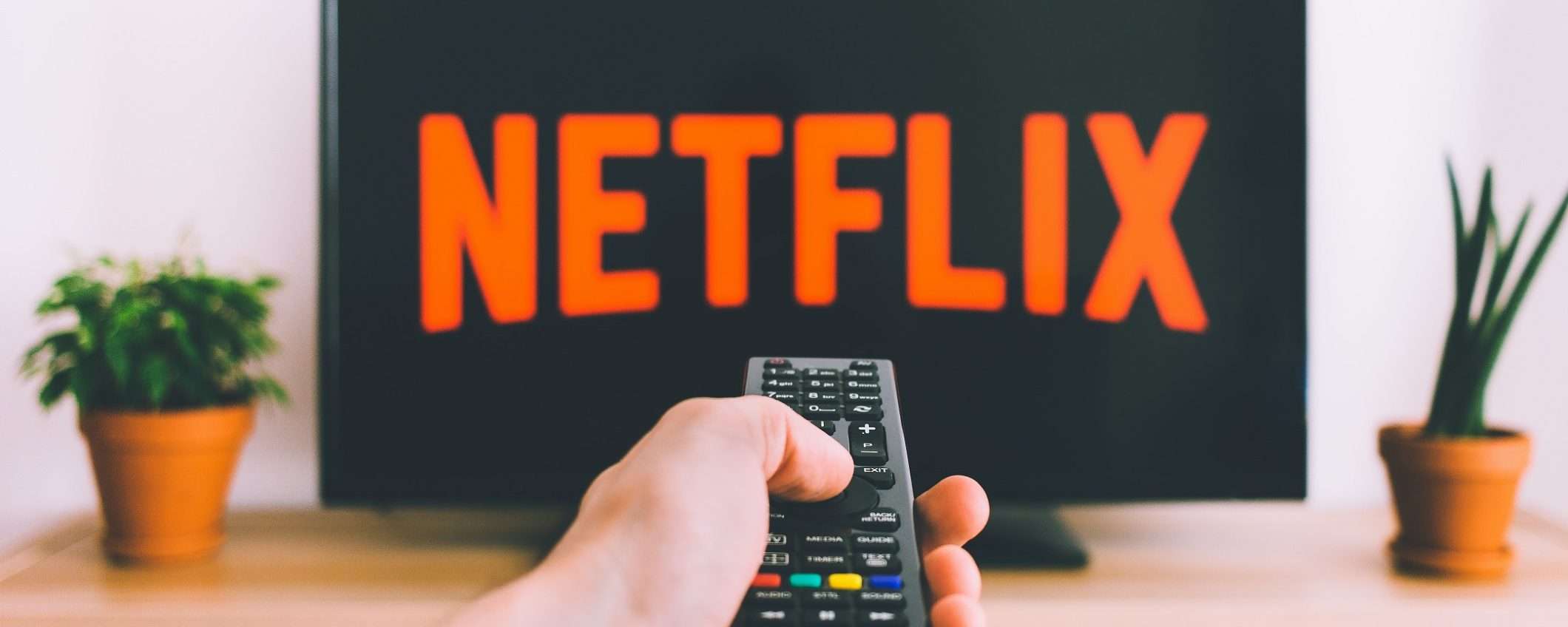 Sky con Netflix incluso: tutto l'intrattenimento a meno di 20 euro al mese