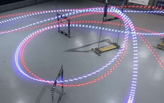 Drone racing: intelligenza artificiale batte i campioni