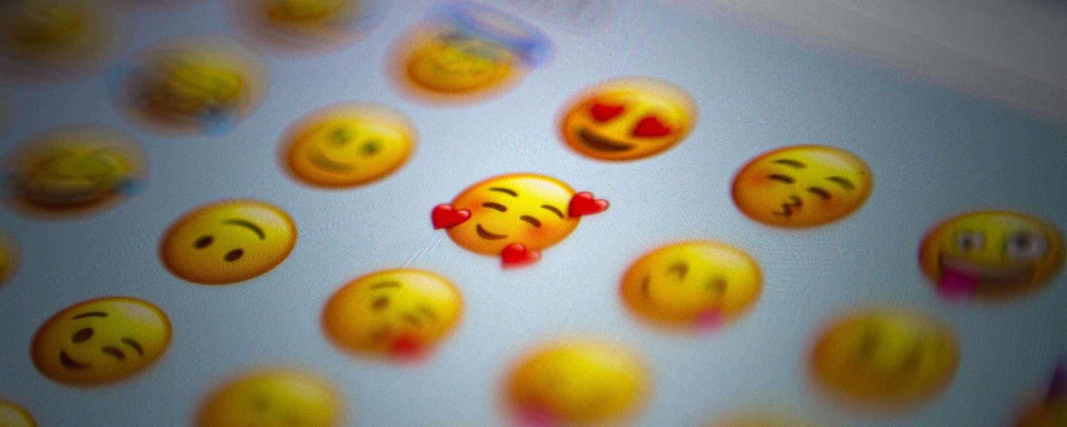 Gmail: presto sarà possibile reagire alle email con gli emoji