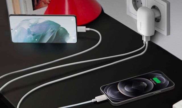 Doppio caricabatterie USB-C Belkin